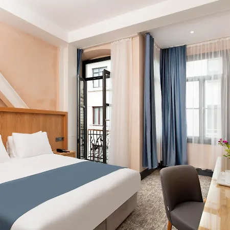 Premist Taksim Отель 4*