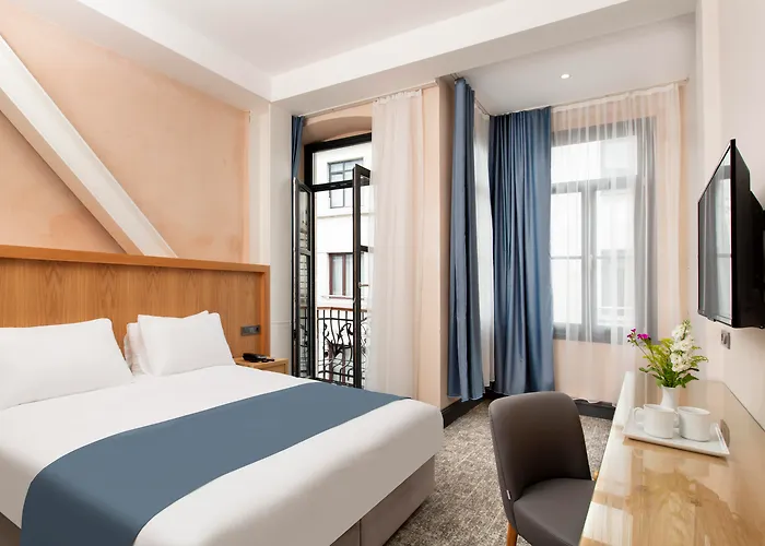 Premist Taksim Hotel 4*