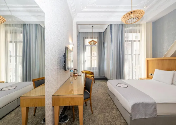 Premist Taksim Hotel 4*