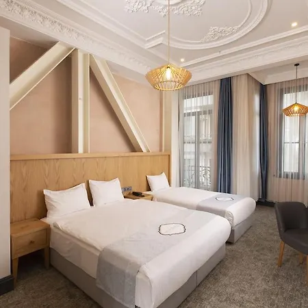 Hotel Premist Taksim 4*
