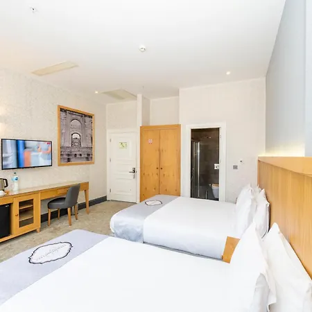 Premist Taksim 4*