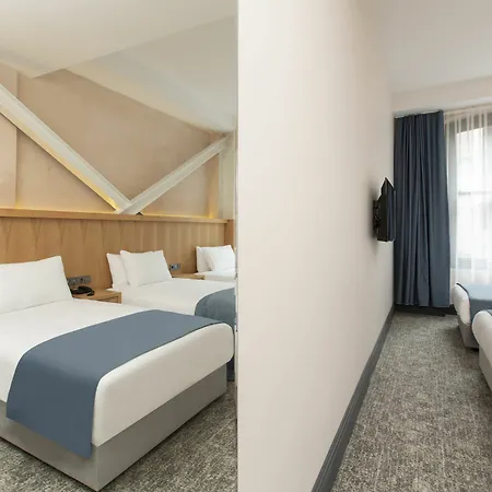 Premist Taksim 4*